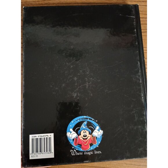 A Pictorial Memory Of Walt Disney World Resort Hardcover Book - Picture 2 of 5
